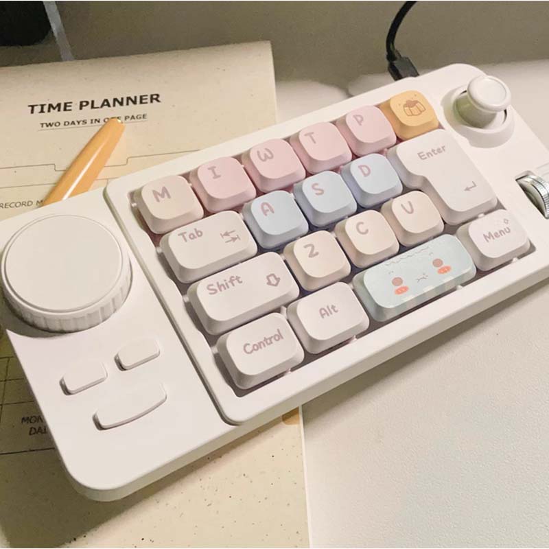 คีย์บอร์ดเกมมิ่งแบบมีสาย K811  - Gaming Keyboard 1 Hand บทวิจารณ์และราคา